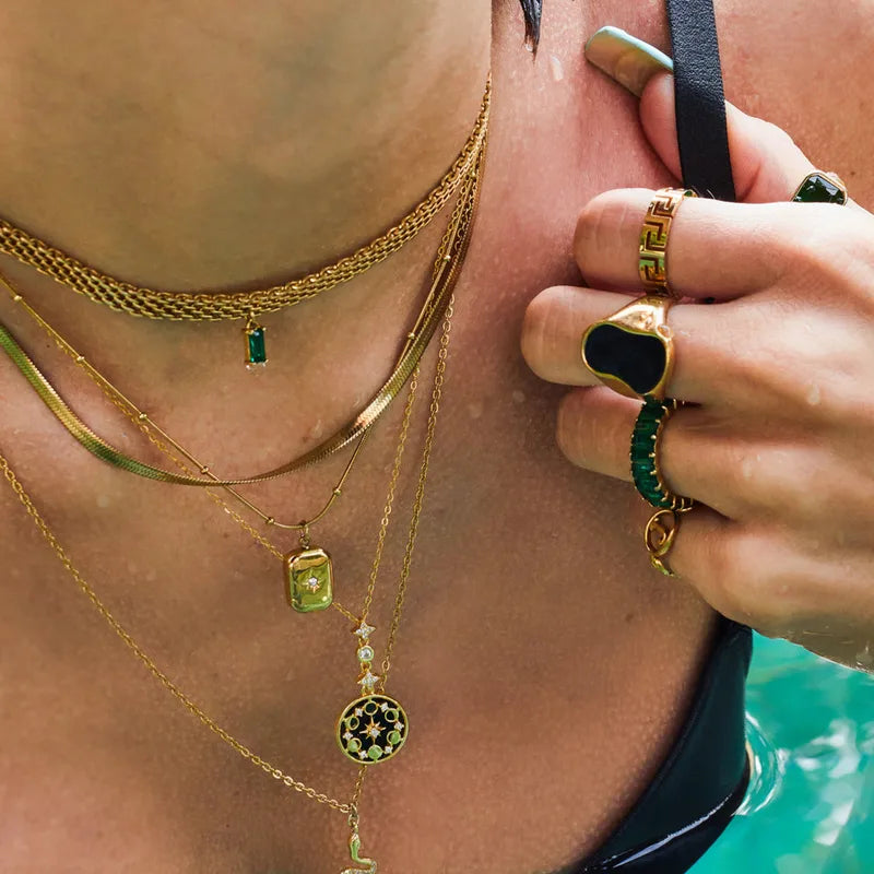 The Elara Square Pendant