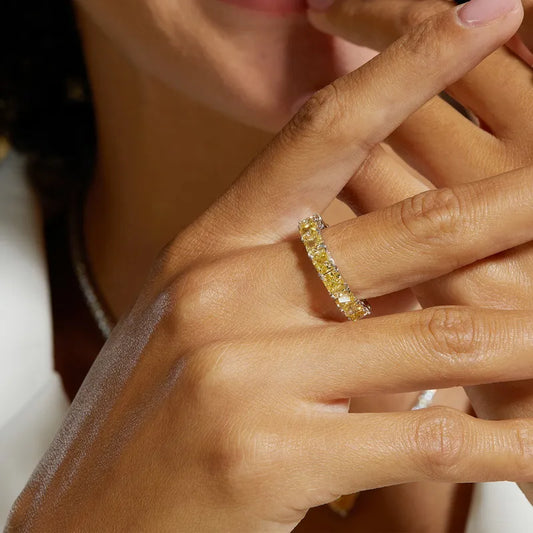 Lustra Radiance Ring – Geometric Sparkle Luxury Statement Piece